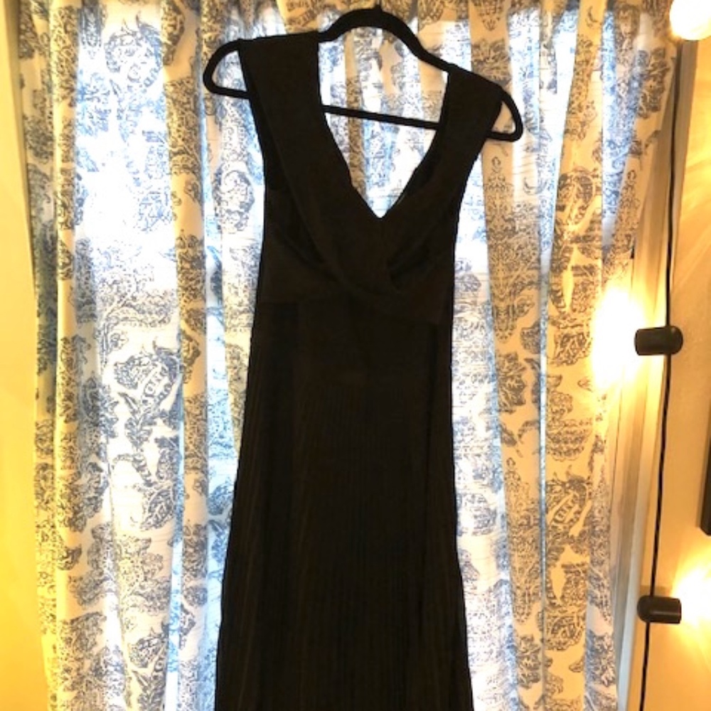 Dress (Pleated Skirt with Knit Twist Tie Top)